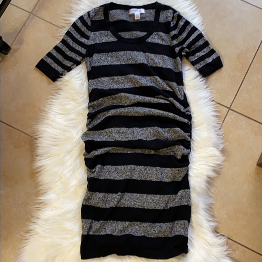 MOTHERHOOD Sweater Dress size M